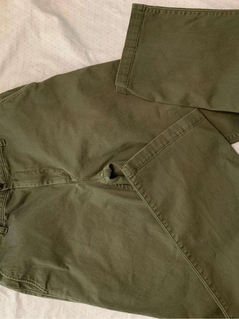 Dockers Men's Olive Green Chinos